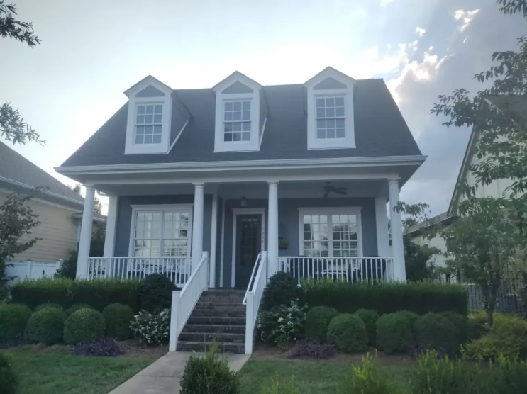 Nashville home with new seamless gutters